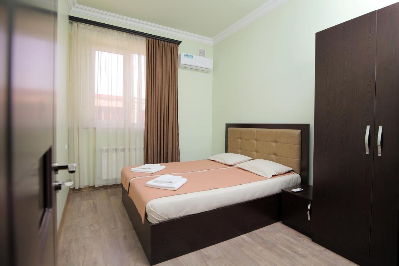 Mbm Hotel Erywań Zewnętrze zdjęcie